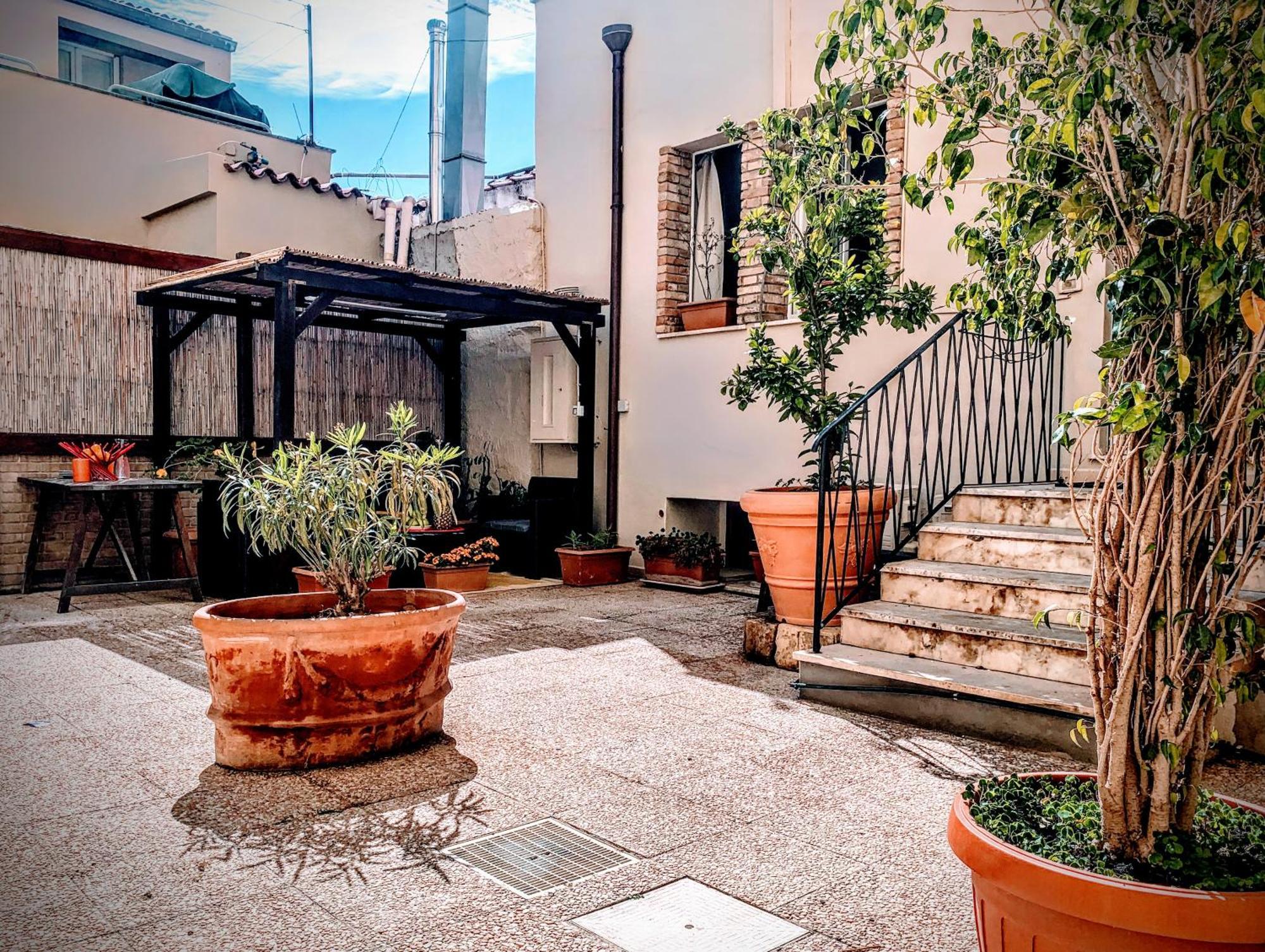 Oasi Urbana Con Terrazza E Vista Apartment Cagliari Exterior foto