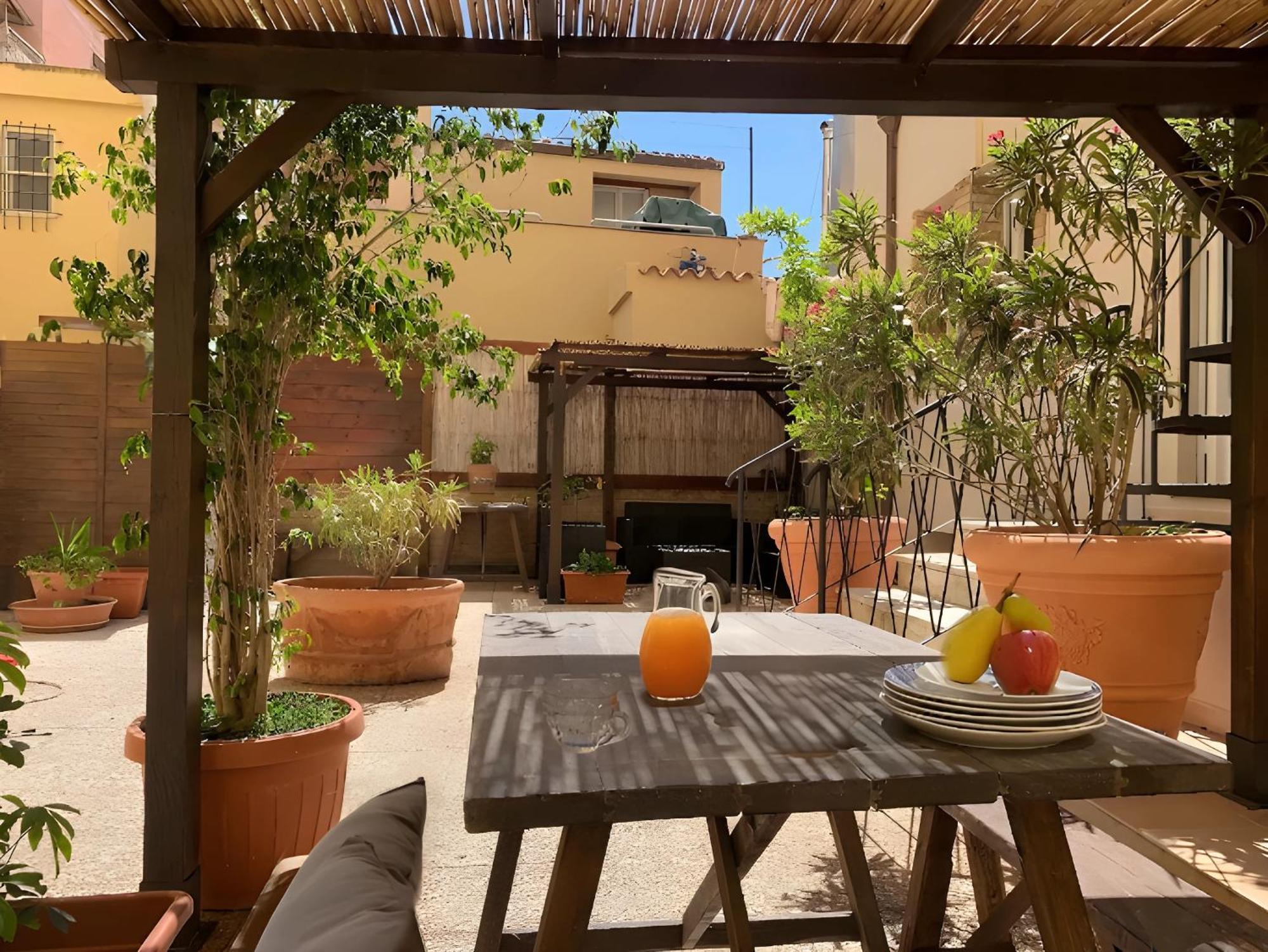 Oasi Urbana Con Terrazza E Vista Apartment Cagliari Exterior foto