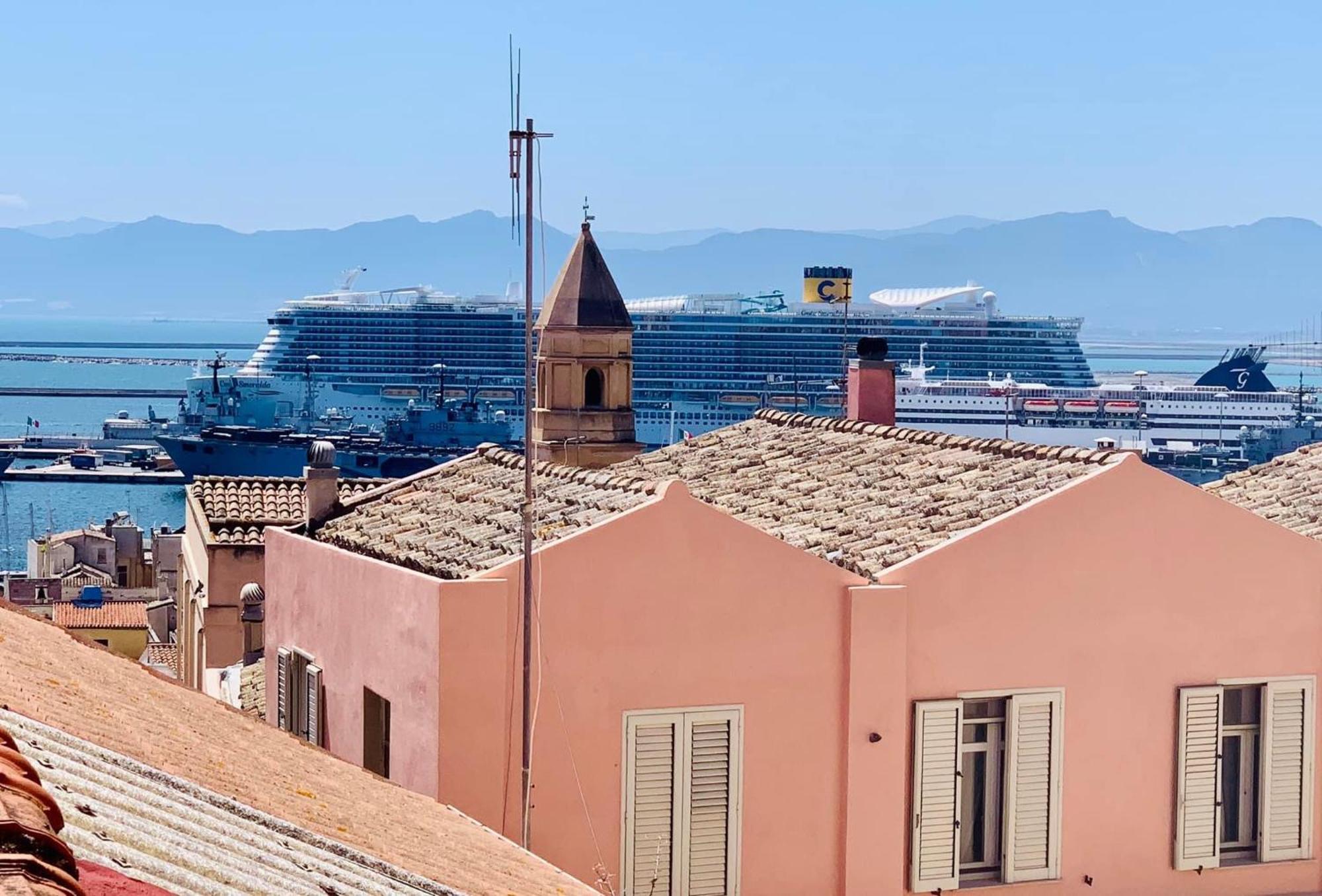Oasi Urbana Con Terrazza E Vista Apartment Cagliari Exterior foto